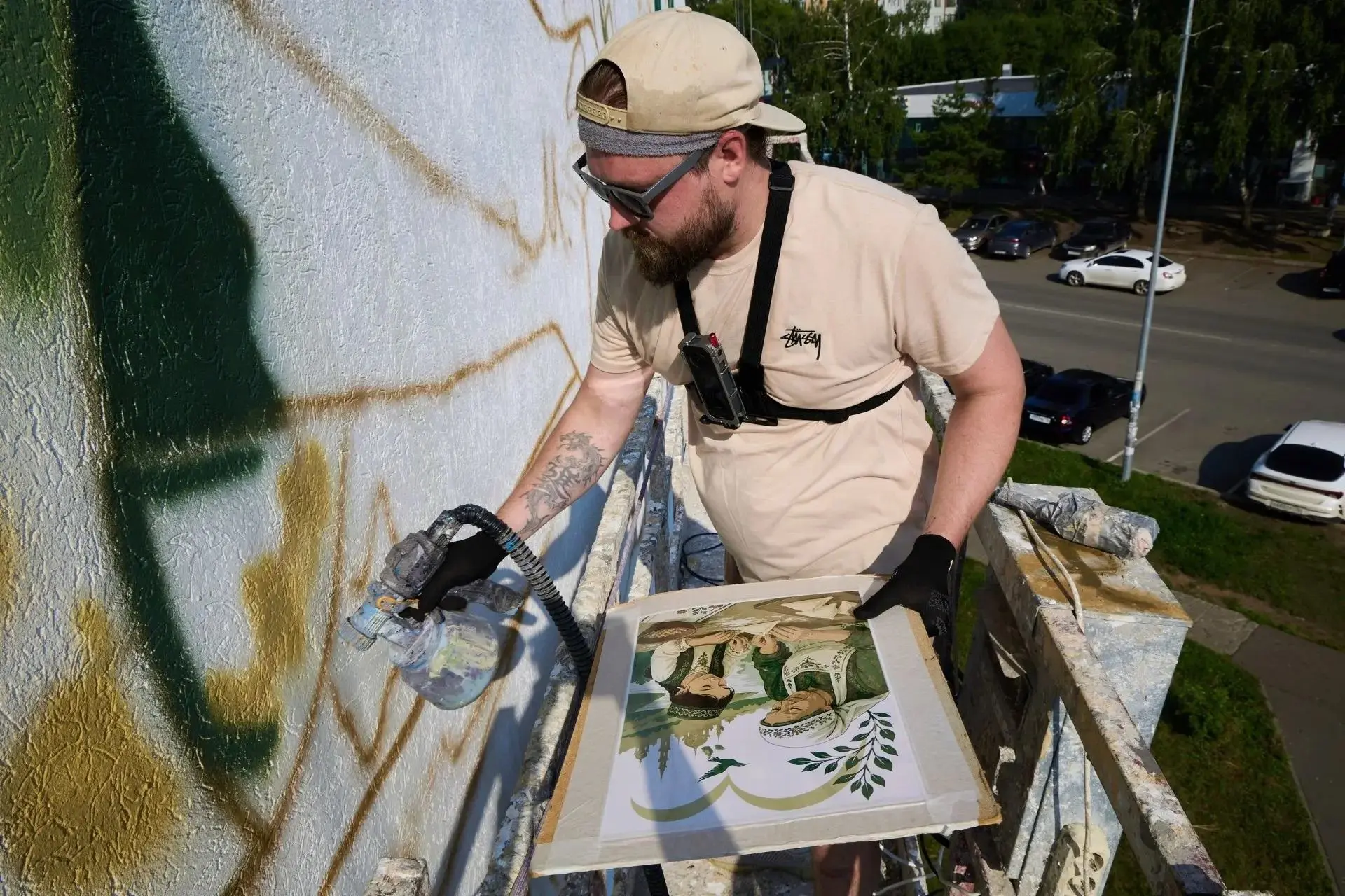 🎨Новый мурал оживает в Набережных Челнах