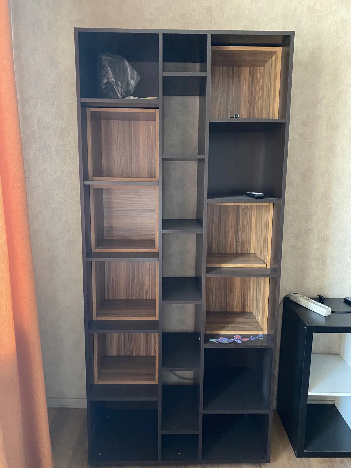 Продам шкаф книжный, тел. 89235767676
