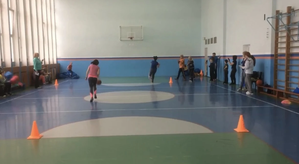 🤸‍♂️⚽️ Кто в семье главный форвард? Кто лучший вратарь? А кто самый громкий болельщик? У нас все — и