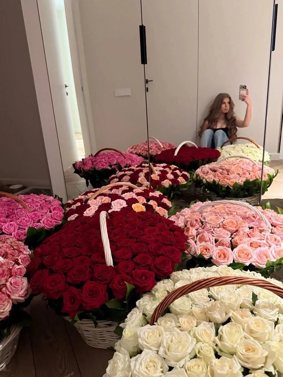 цветов много не бывает😍