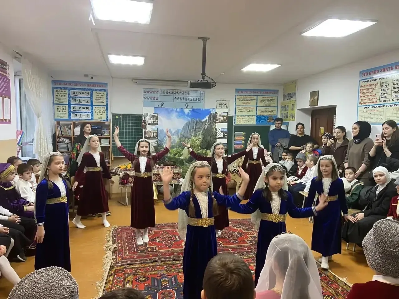 В целях воспитания любви к родному краю, бережного и чуткого отношения к природе, чувства гордости и
