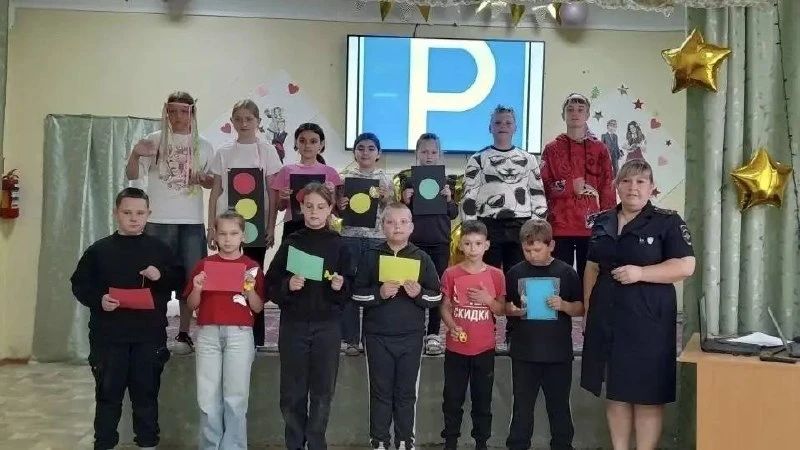 В Ржеве дети изучали ПДД через спектакль

В летнем лагере школы №3 состоялся спектакль «Дорожные при
