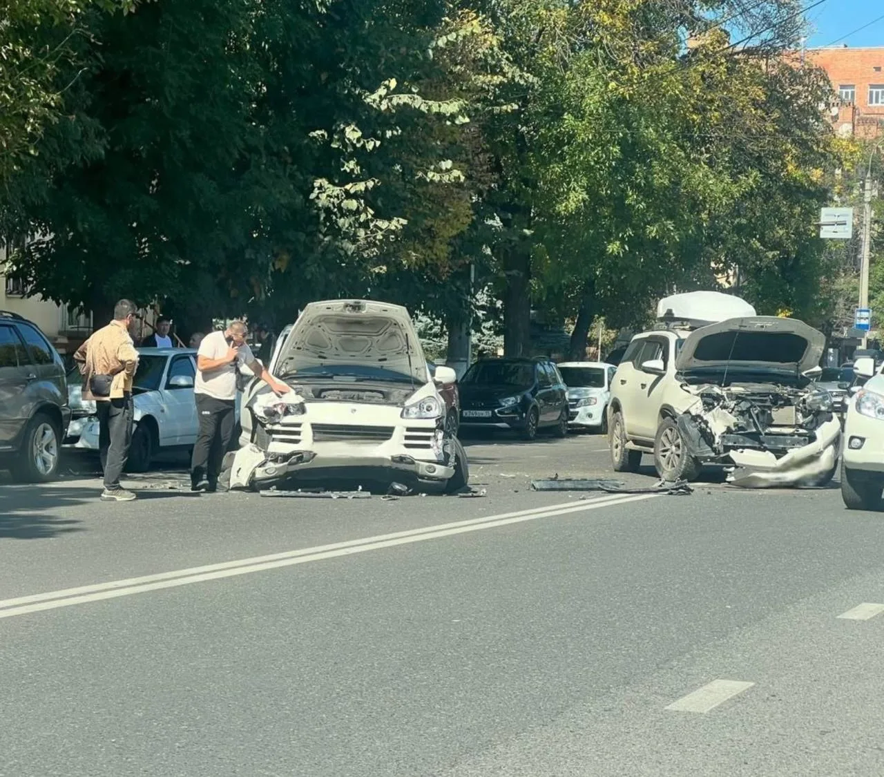 ‼️ДТП с участием трех легковых автомобилей произошло на улице Ватутина во Владикавказе.