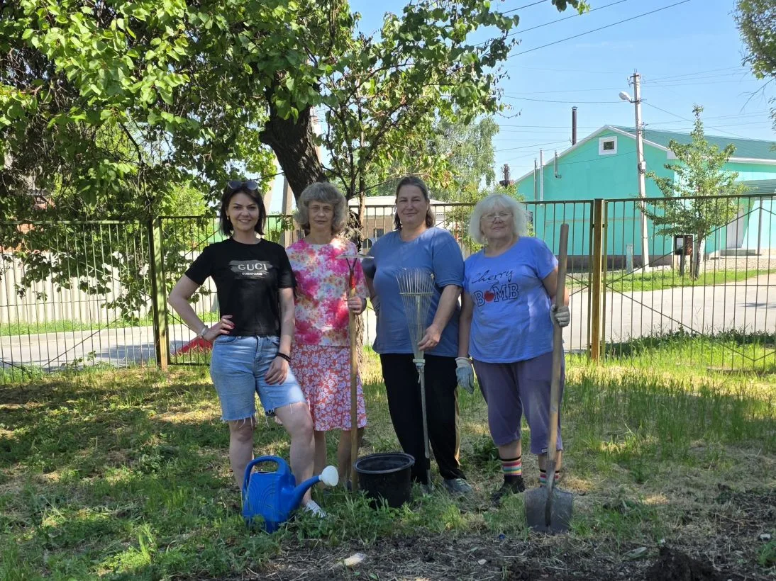 🌱Первые ростки на большом огороде 🌱

Ждём богатый урожай! 🌻

#ДетскийСад #ОгородНаУчастке#ЛетоВСа