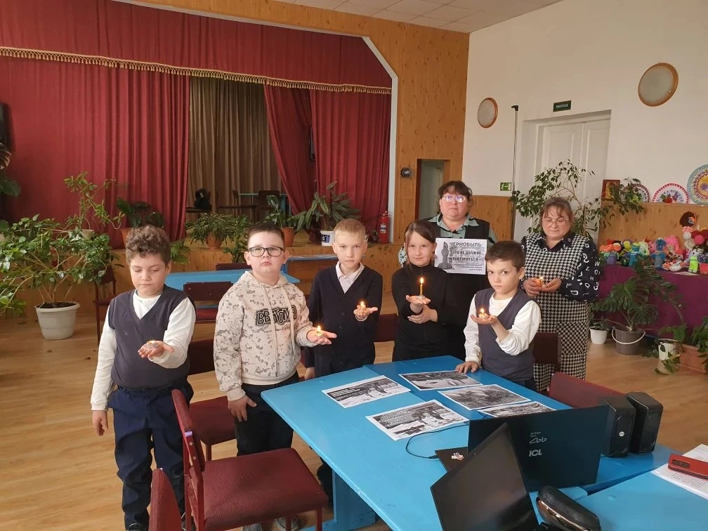 ‼️В 1,3 классах педагог-организатор Степанова Н.Г. провела классный час, посвящённый 40...