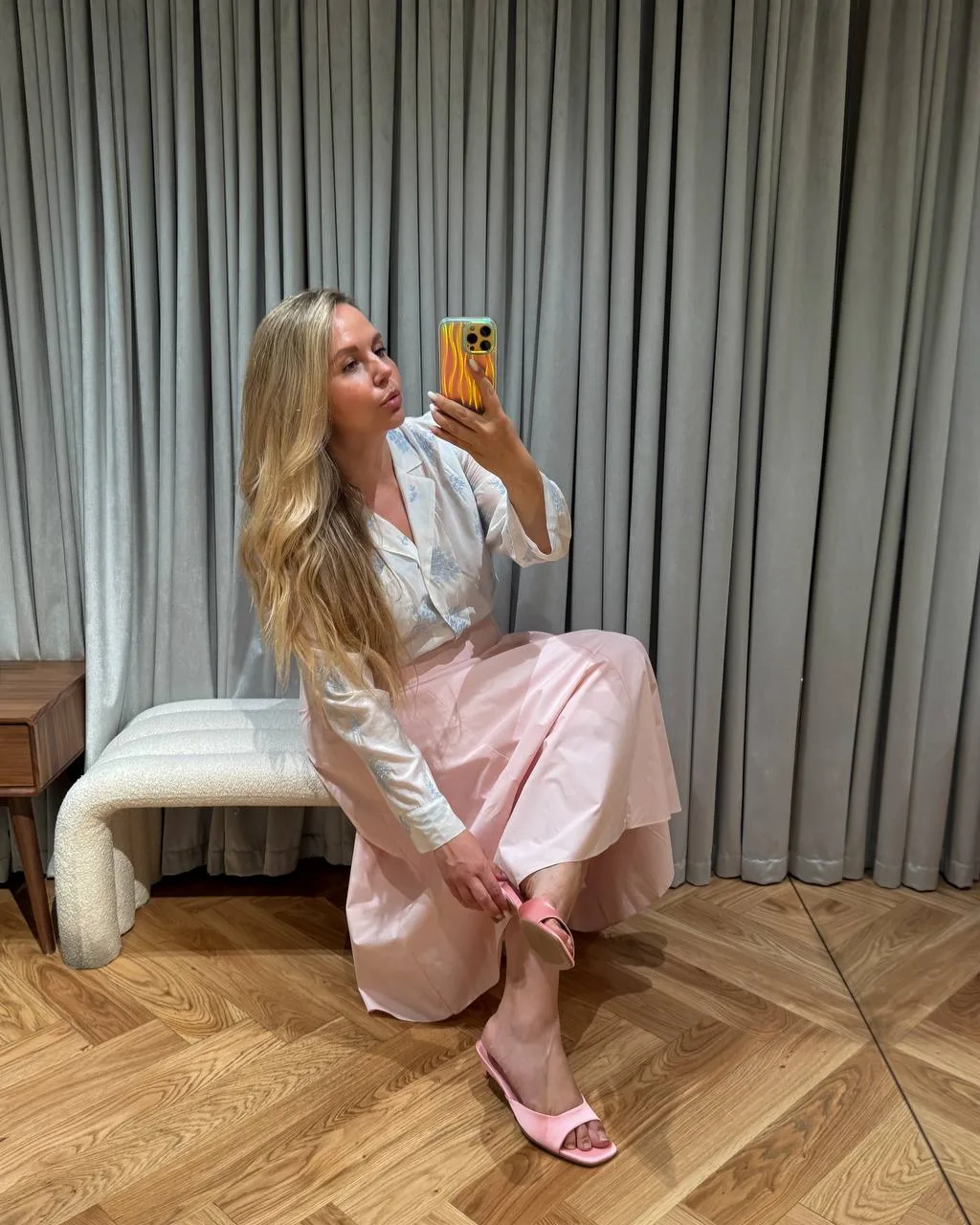Заглянула на финальную распродажу в SELFMADE и составила несколько образов, хотя классн...