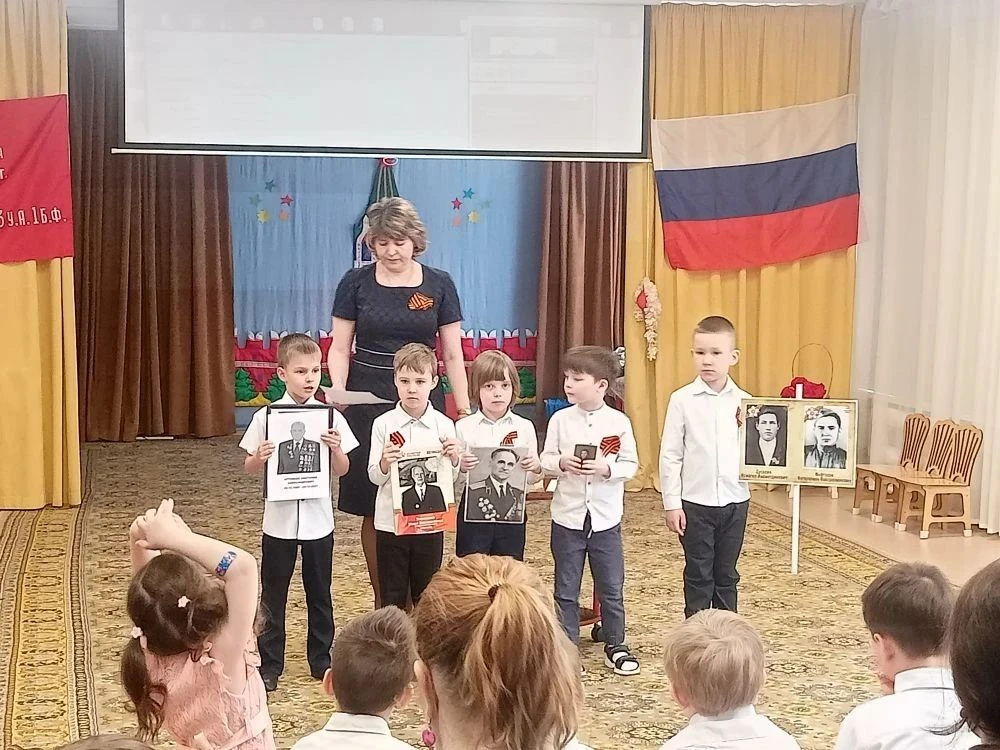 🌤 Приветствуем вас, друзья! 🌤   🥳 Новости от наших дошколят! 🥳  ✨ В преддверии Дня Победы в старшей 