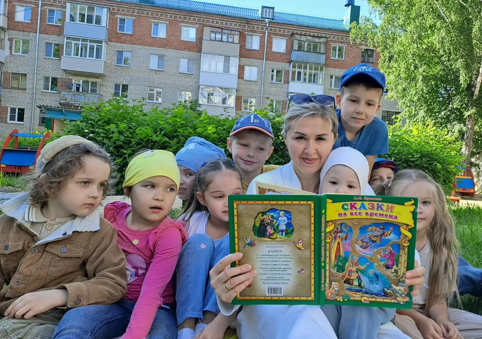 В преддверии Пушкинского дня, который ежегодно отмечается 6 июня, на территории нашего детского сада