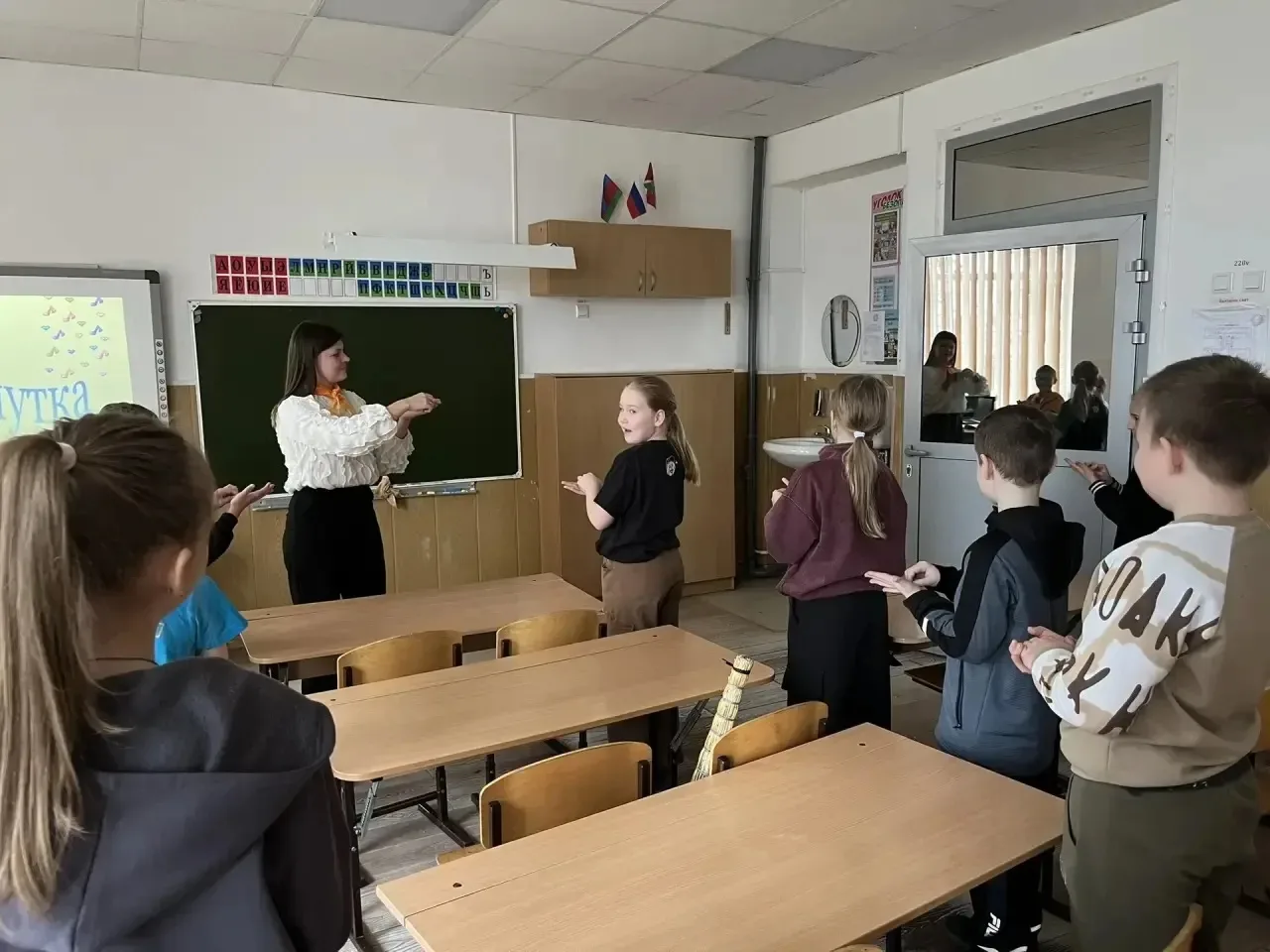 Всемирный день поэзии 📚📝 ежегодно отмечается 21 марта ☀️. В преддверии данного праздника для учащихс