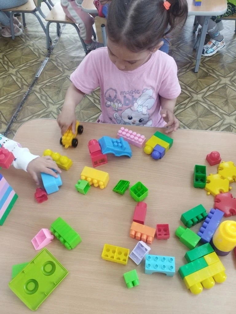 LEGO -конструирование это развитие мелкой моторики, речи, логики и пространственного мы...