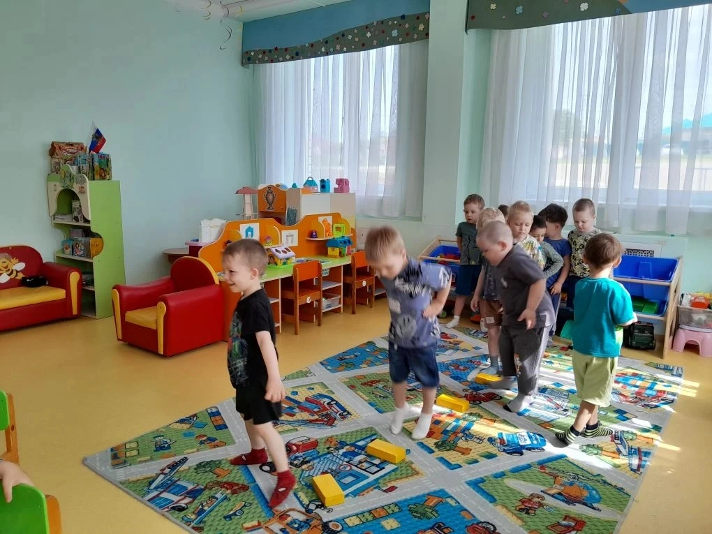У воспитанников группы "Звёздочки" прошёл активный день с играми и упражнениями.