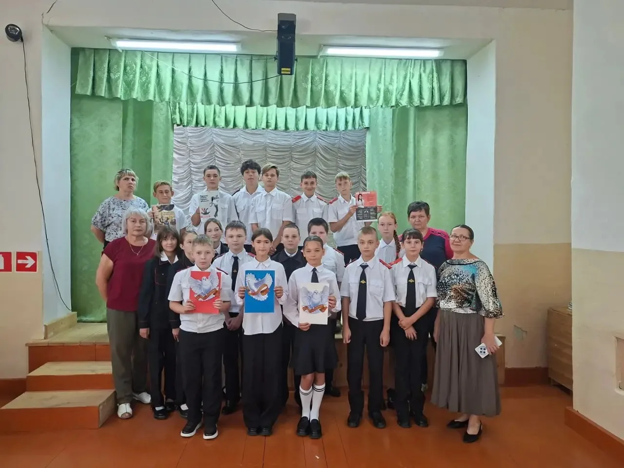 «Экстремизм — угроза человечеству»: важный разговор в День солидарности 🕊️