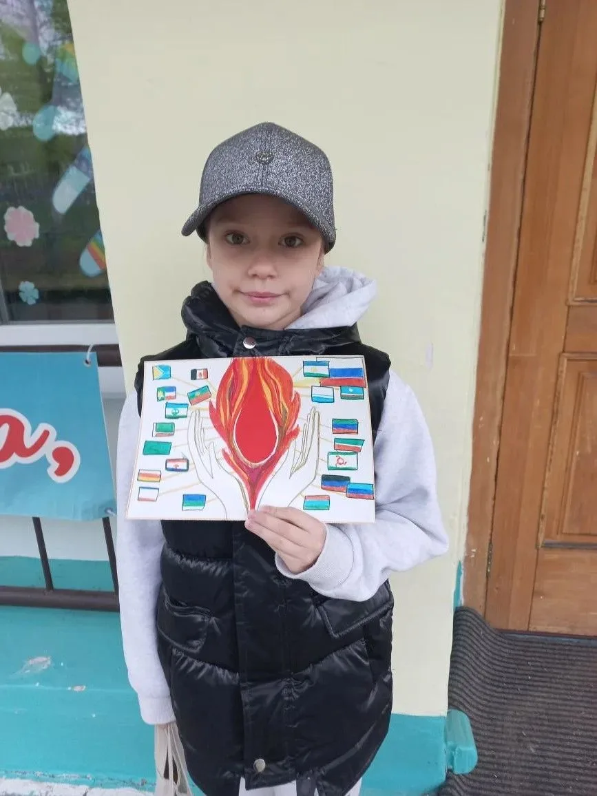 ❗️г.Братск. Елизавета Тараненко, 9 лет приняла участие в конкурсе рисунков "Код Донора Единство наро