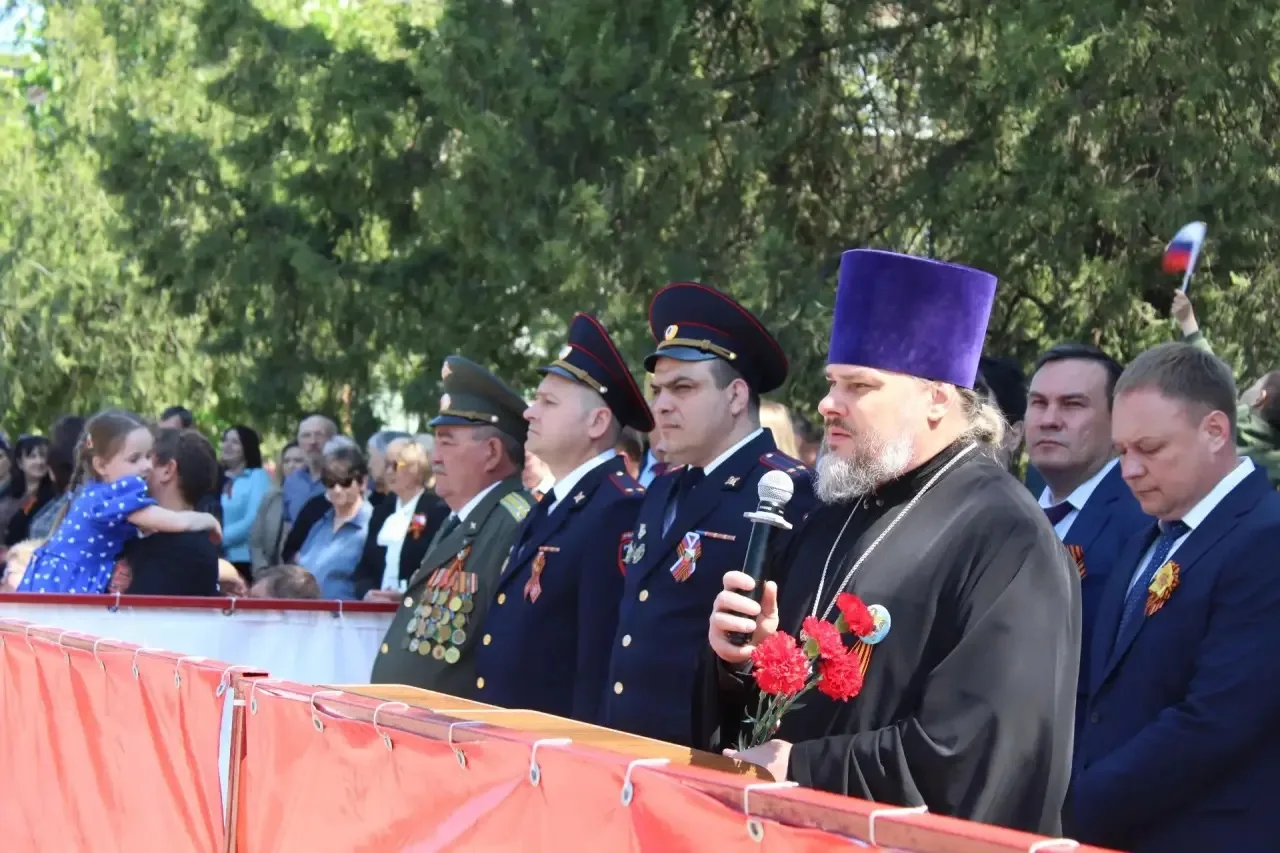 Район трогательно и искренне встретил День Победы.  Сегодня в сельских поселениях прошли торжественн