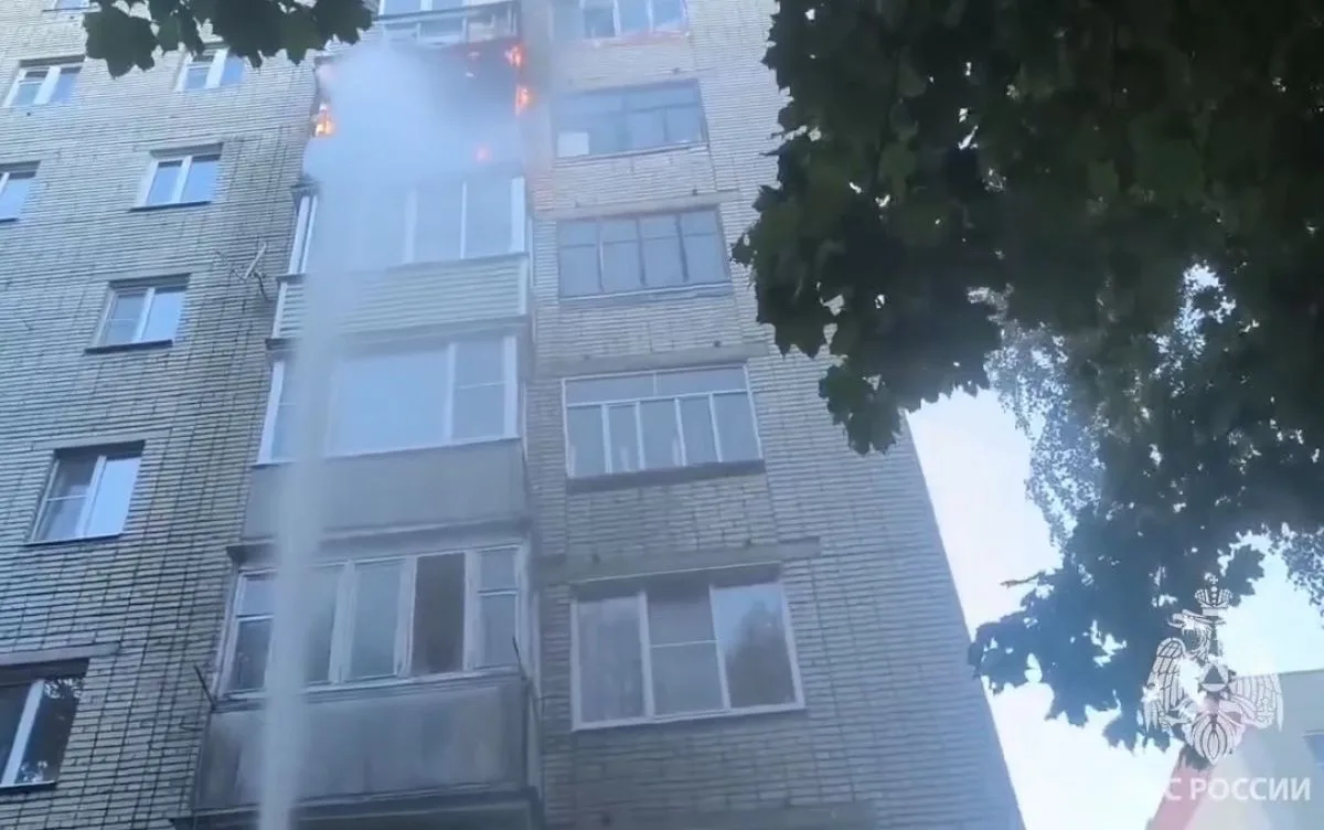 Во Владимире из-за неосторожности с огнём загорелся балкон.