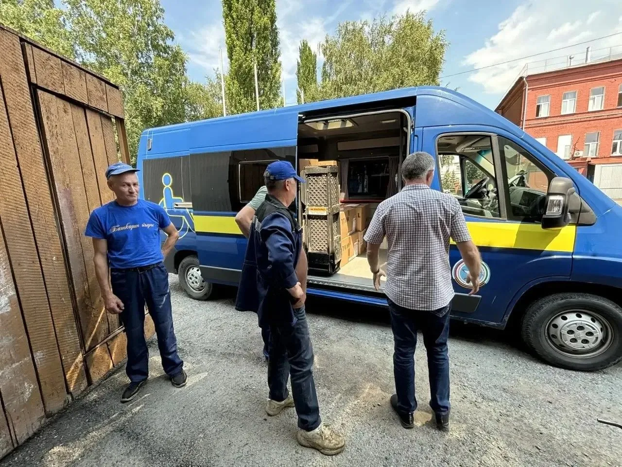 📦Коллектив Республиканского госпиталя ветеранов войн имени М.В.Каменева направил гуманитарную помощ