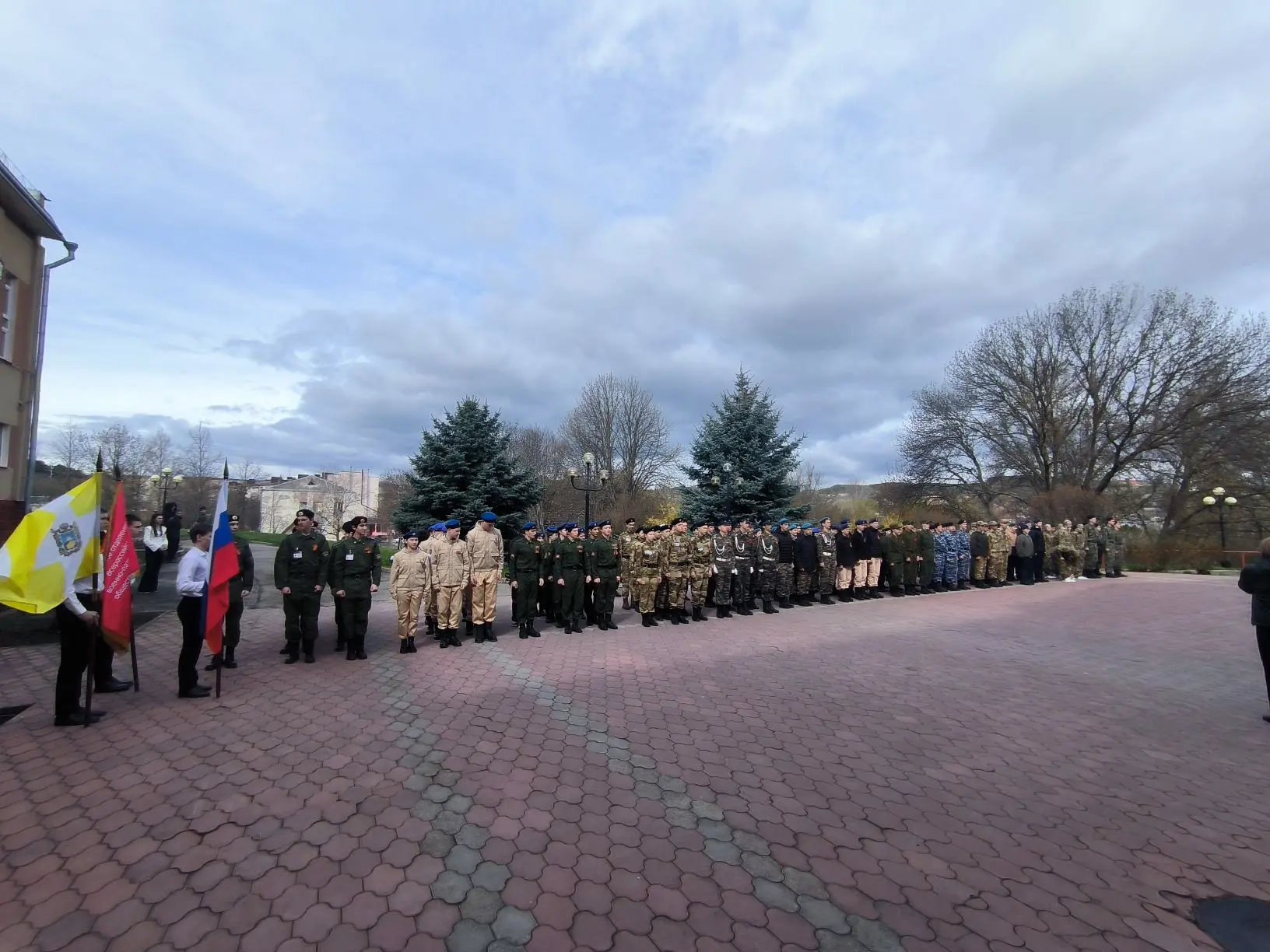 ЗАРНИЦА🇷🇺🔥💪🏻    🇷🇺14 апреля прошел первый день военизированной игры «Зарница 2.0» для старшей группы