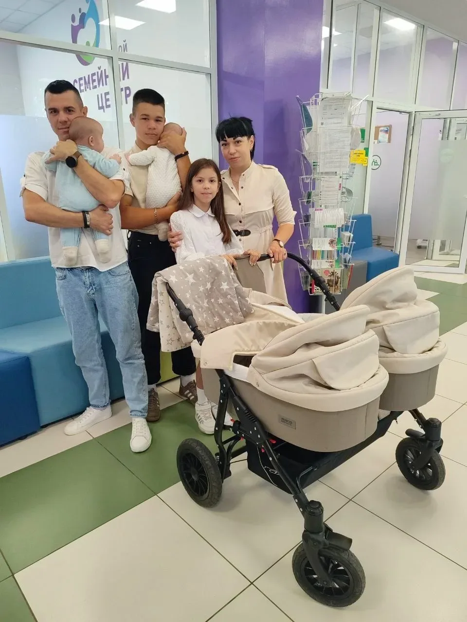 Пункт проката в Семейном МФЦ: вещи для малышей можно взять бесплатно 🤱  В Туле на базе Семейного МФЦ