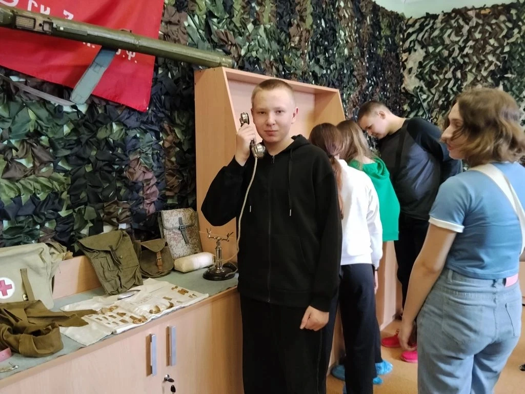 Учащиеся 7 «А» класса побывали на уникальной экспозиции «Музей на ладони», развернутой на базе МБУ Д