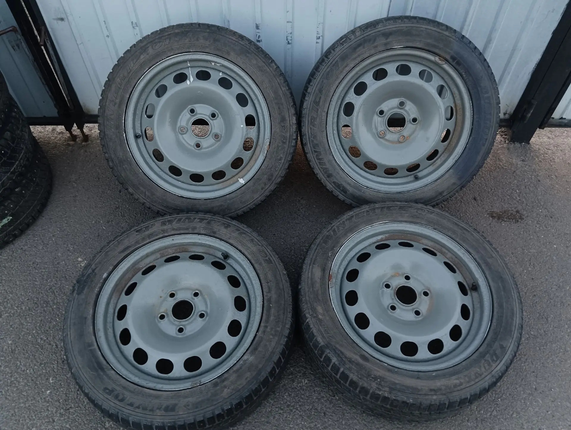 Продам комплект колес на Фольксваген