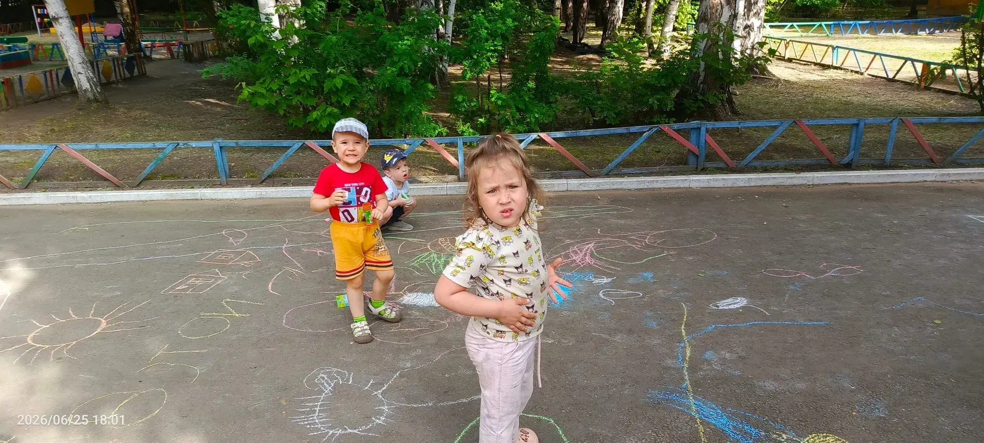 Лето – прекрасное время для того, чтобы помочь нашим малышам раскрыть их творческий пот...