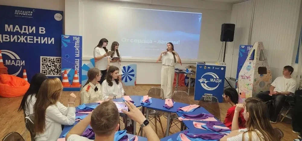 🐶От сердца-лапкам!  ✨ На встрече Совета Первых активисты САО провели увлекательный мастер-класс по и