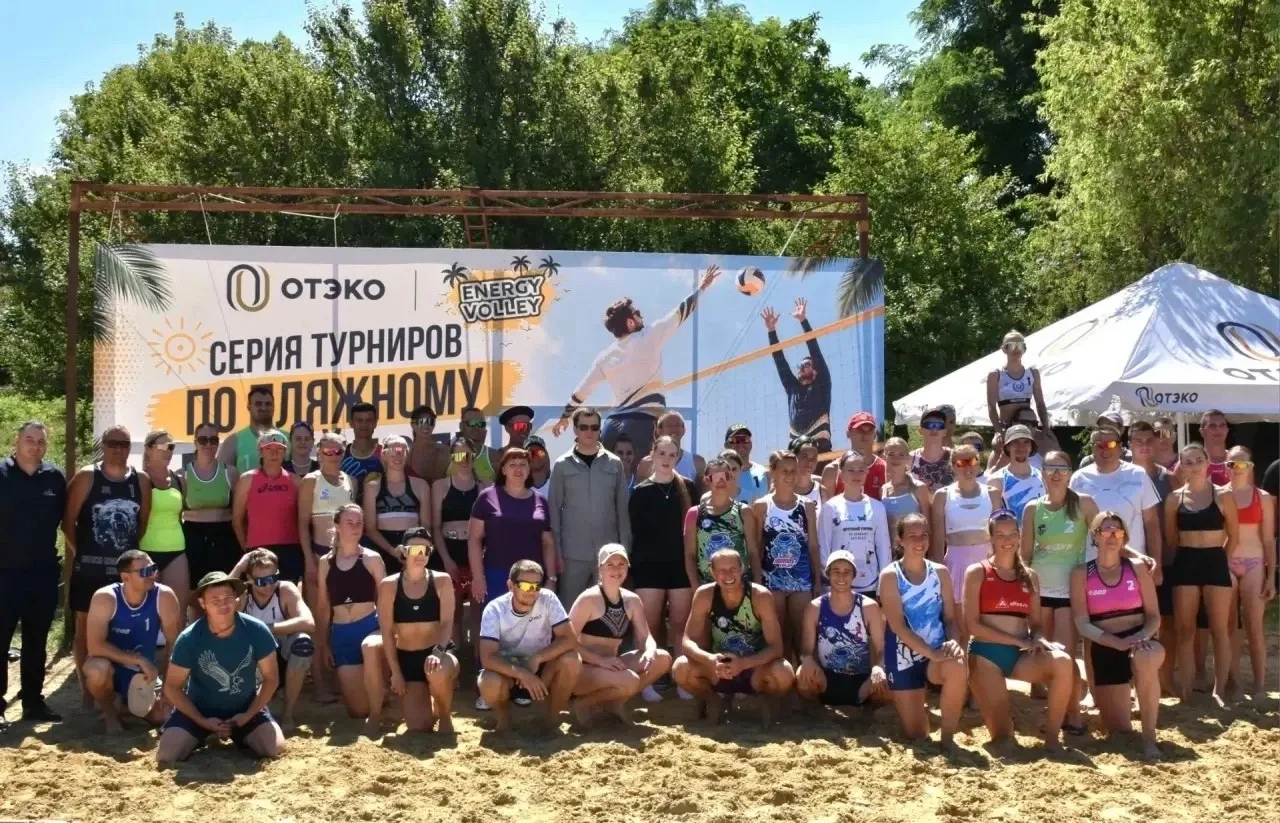 Пляжники» из Краснодара и Темрюкского района выиграли турнир в Сенном!

💛🖤В поселке Сенном заверши