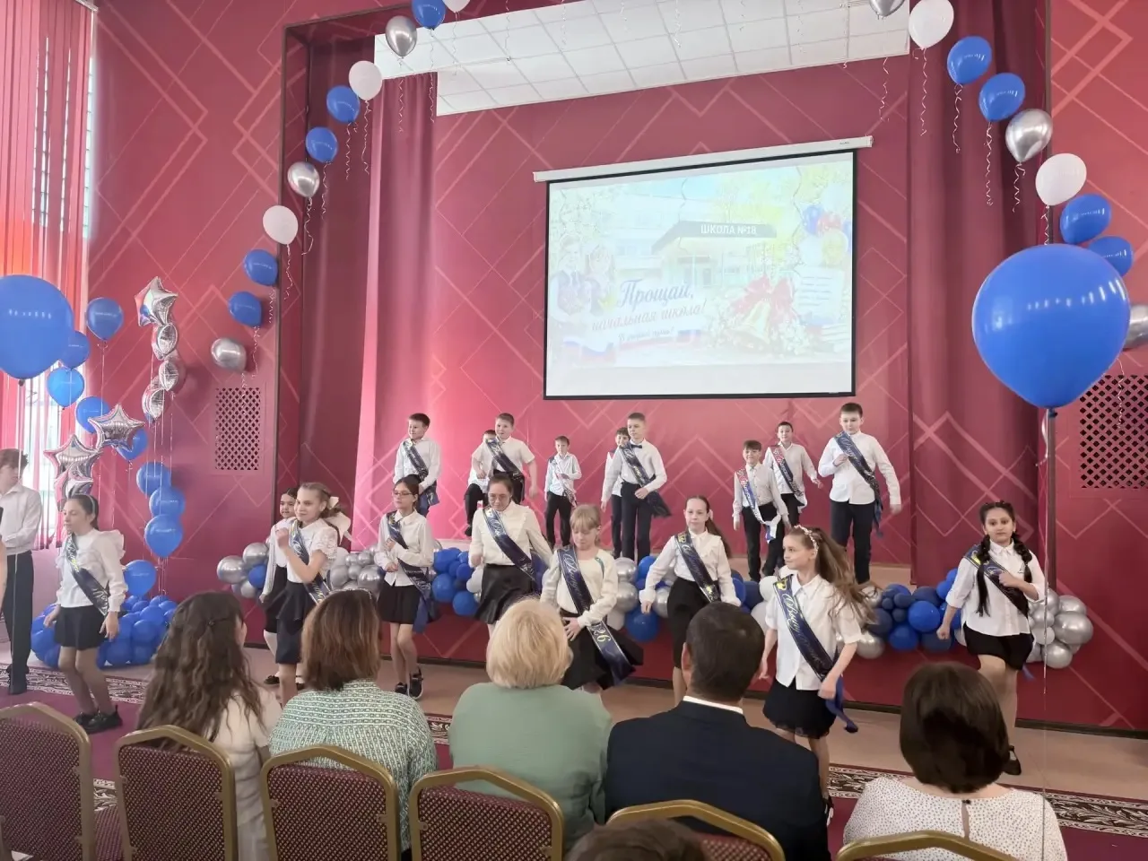 🦉 Привет, друзья! Ваш школьный совёнок здесь — и у меня потрясающие новости! 🦉  В нашей школе прозве