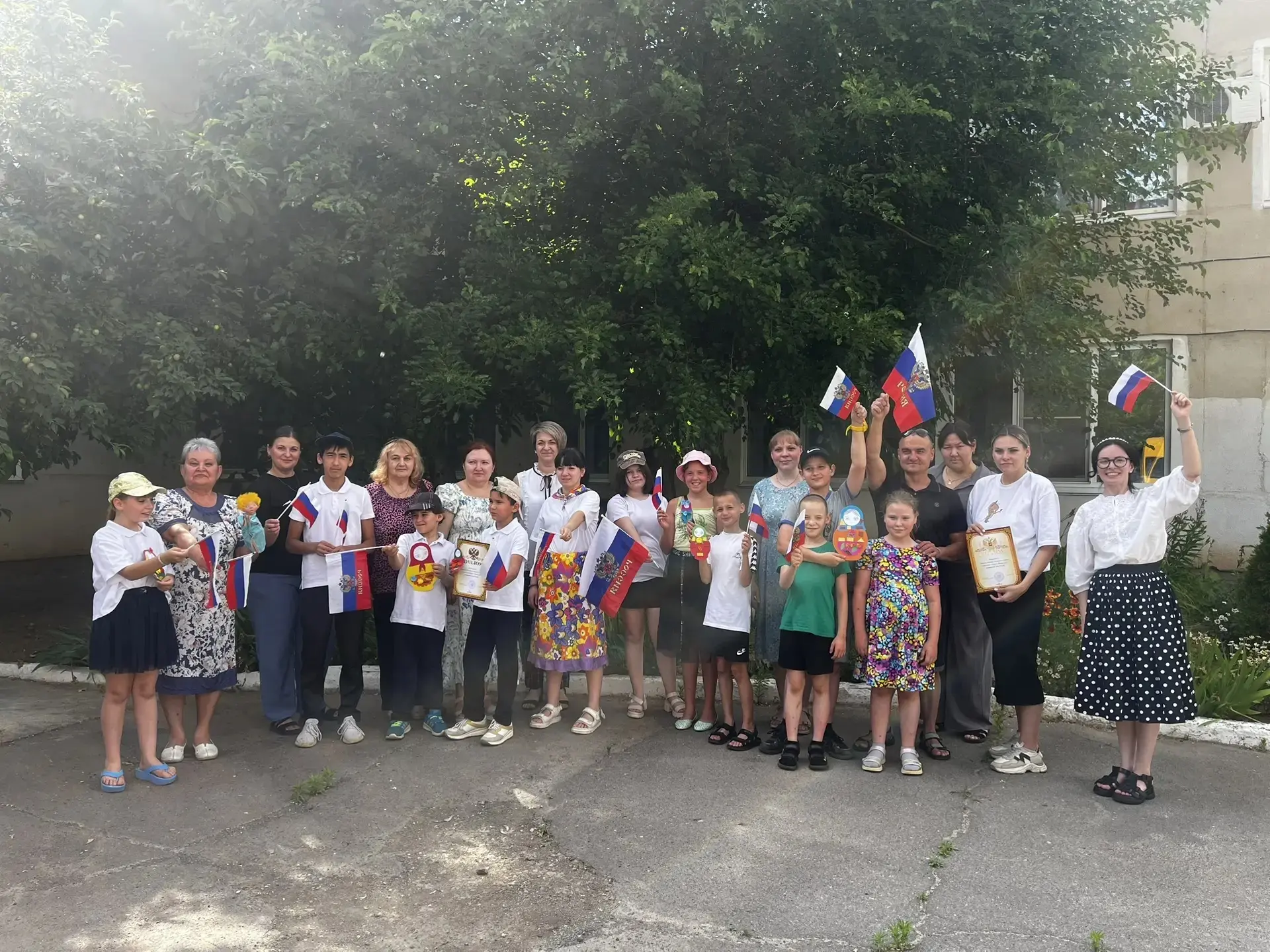 С 01.06.2026 г. в ГКСУ СО Волжский СРЦ начал свою работу детско-родительский клуб "Компас семьи". 
В