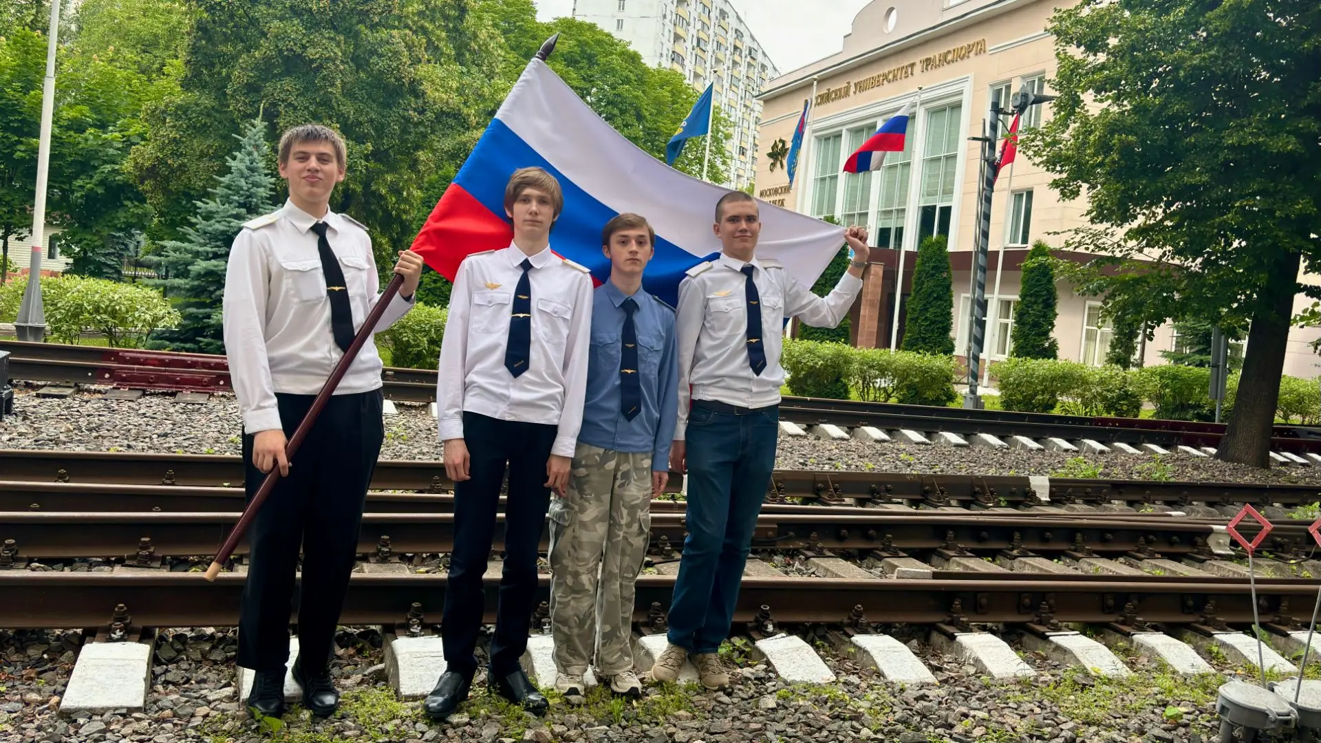 🇷🇺 22 августа — День Государственного флага России!