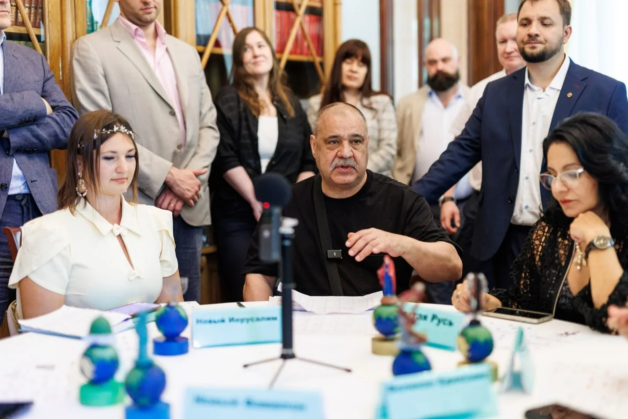 Слово Преподавателя

Период нашей стратегической маскировки скоро завершится, и тогда мы озвучим и с