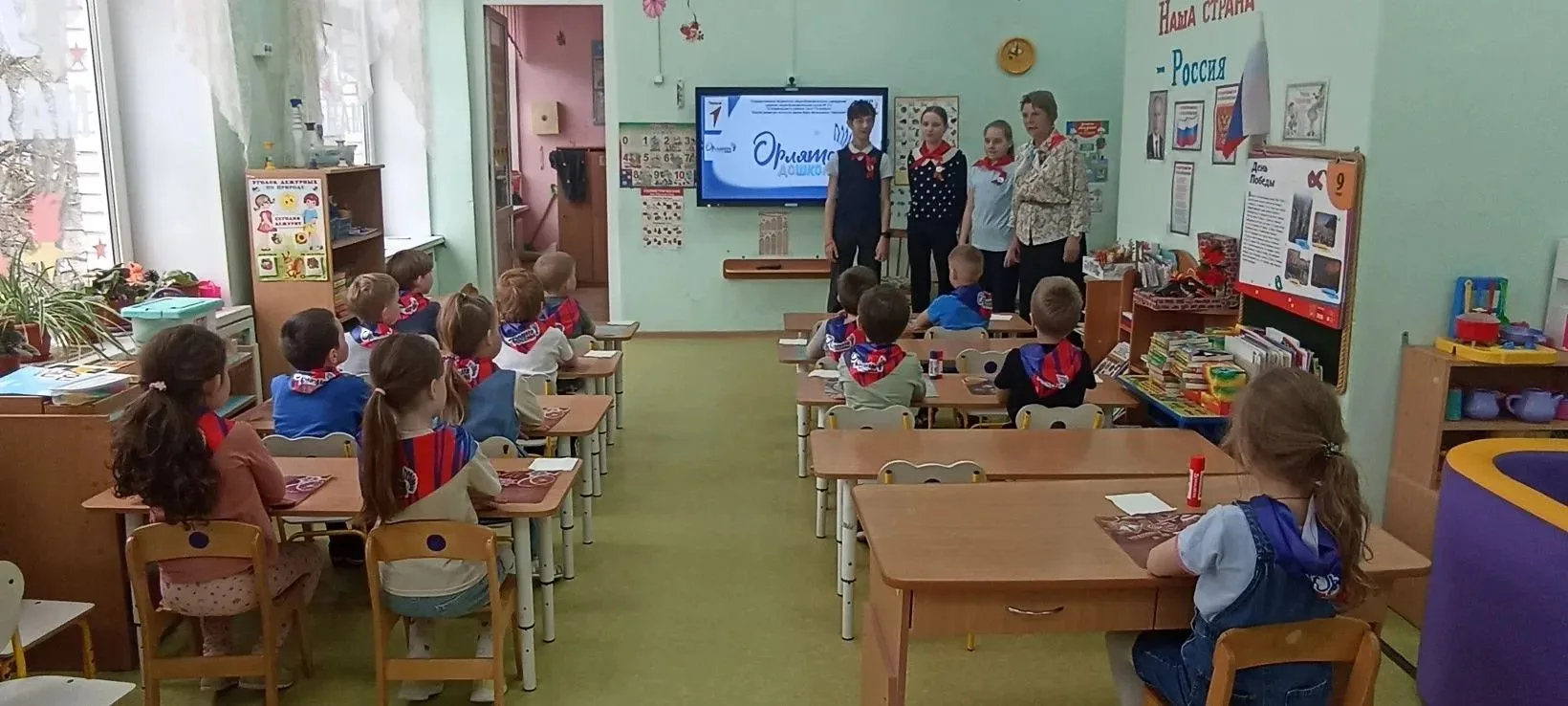 Накануне самого важного праздника для нашей страны, "Дня Победы", к нам пришли школьник...