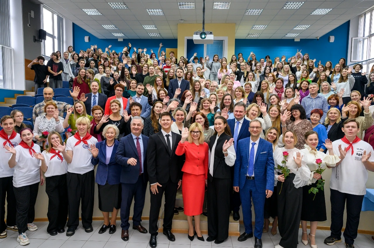 День учителя в Педагогическом институте