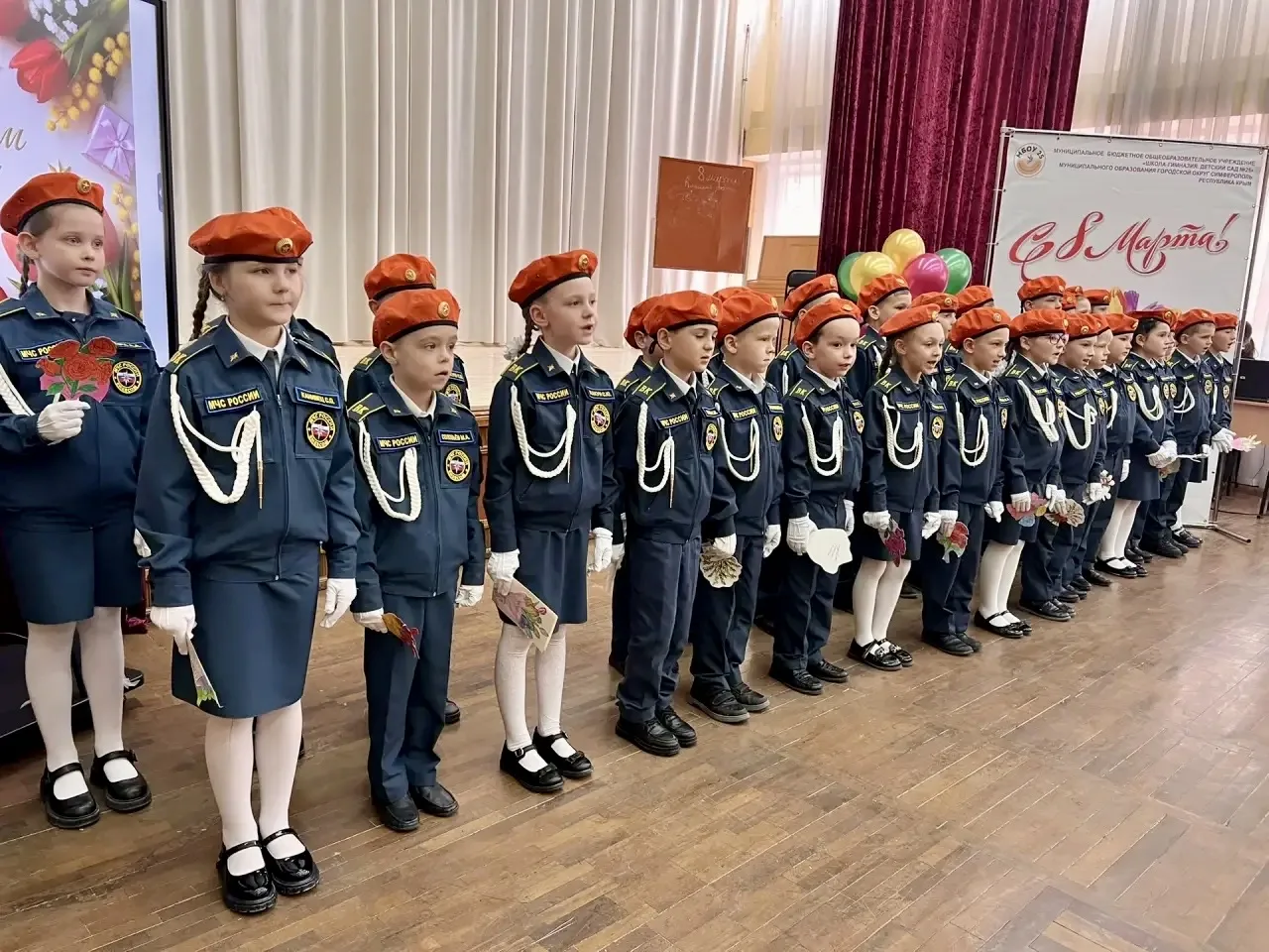 Международный женский  день🌷  📌В преддверии самого нежного весеннего праздника в МБОУ «Школа-гимнази
