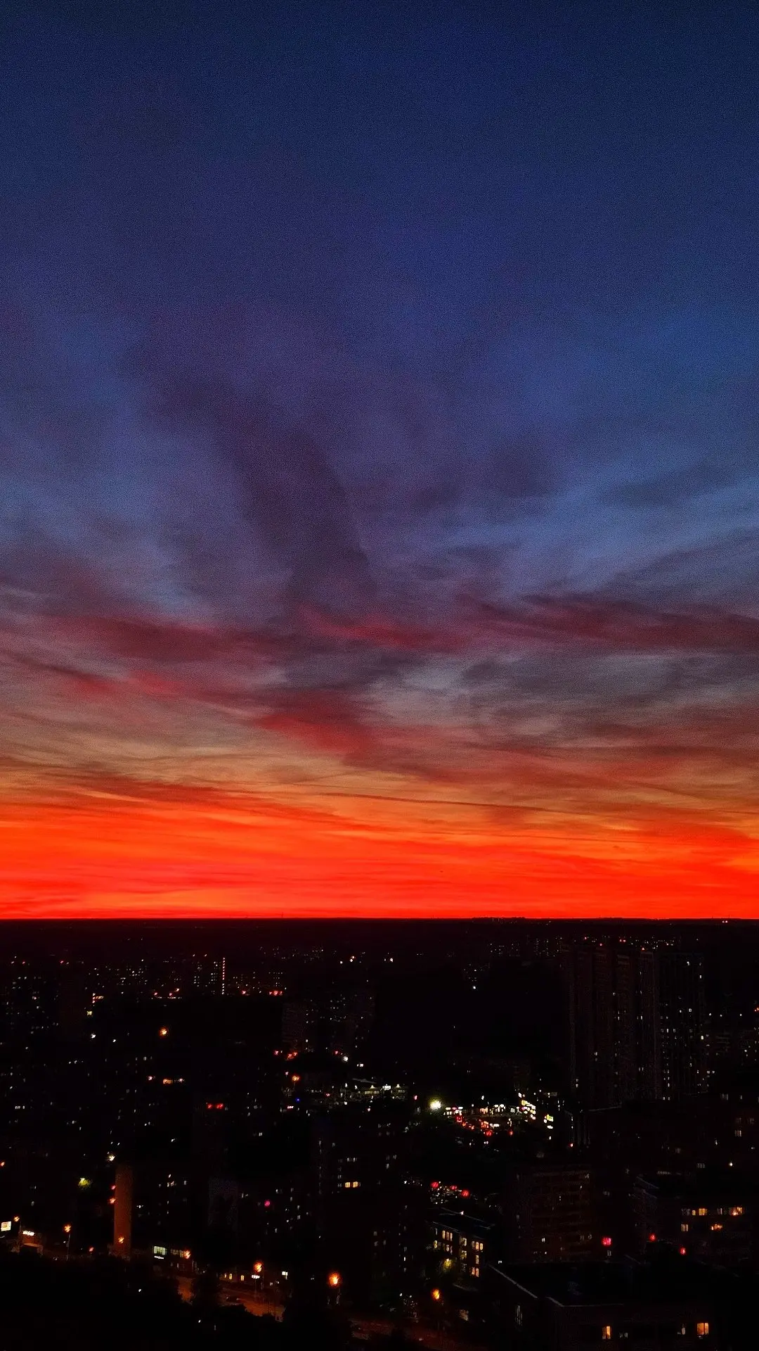 Прекрасный закат в начале октября