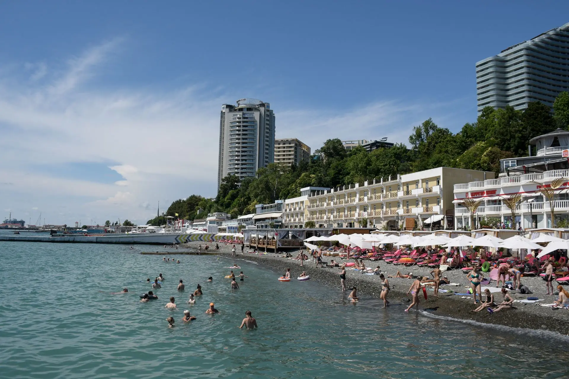 С начала года Сочи принял уже около 4 миллионов гостей

☀️ В администрации Сочи состоялось заседание