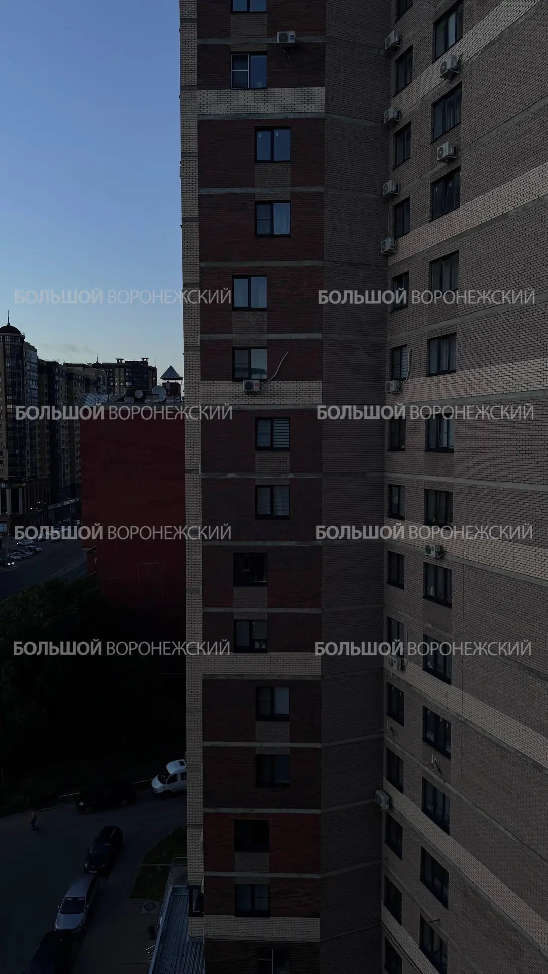 ⚡️ Проспект Труда остался без света и воды

Все дома и магазины погрузились в темноту сегодня. 

Что