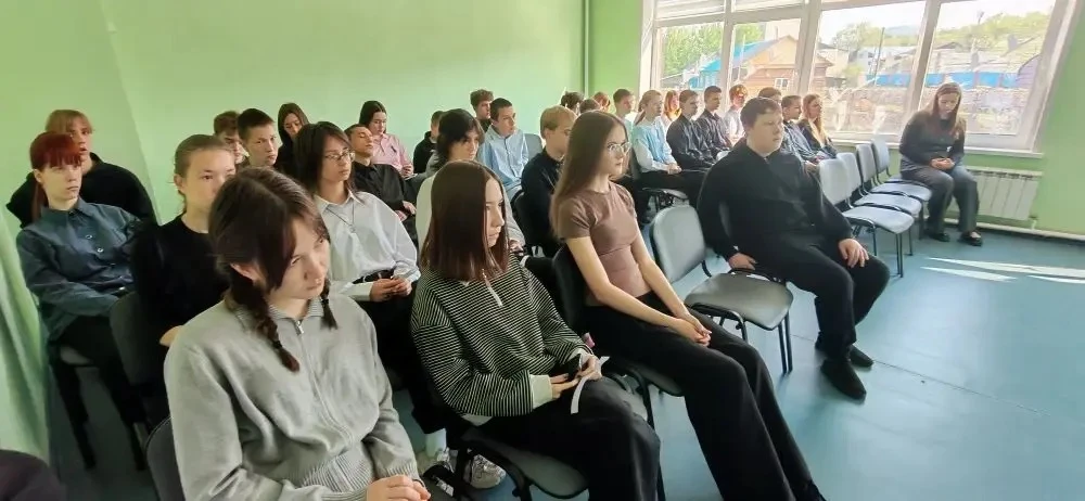 📚👮 В рамках профориентационной недели совместно с МБУ «Бикинская централизованная биб...