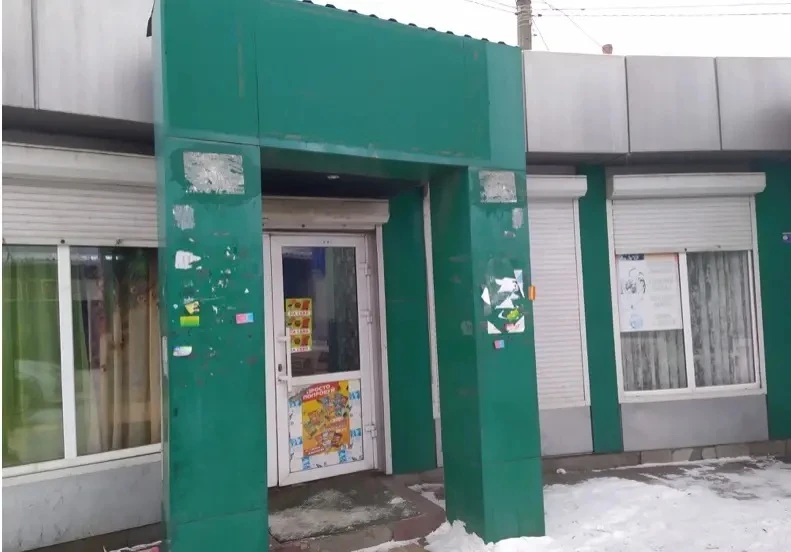 🚫 Штраф не научил: продавец из Ленинского района неоднократно торговала алкоголем без лицензии и по