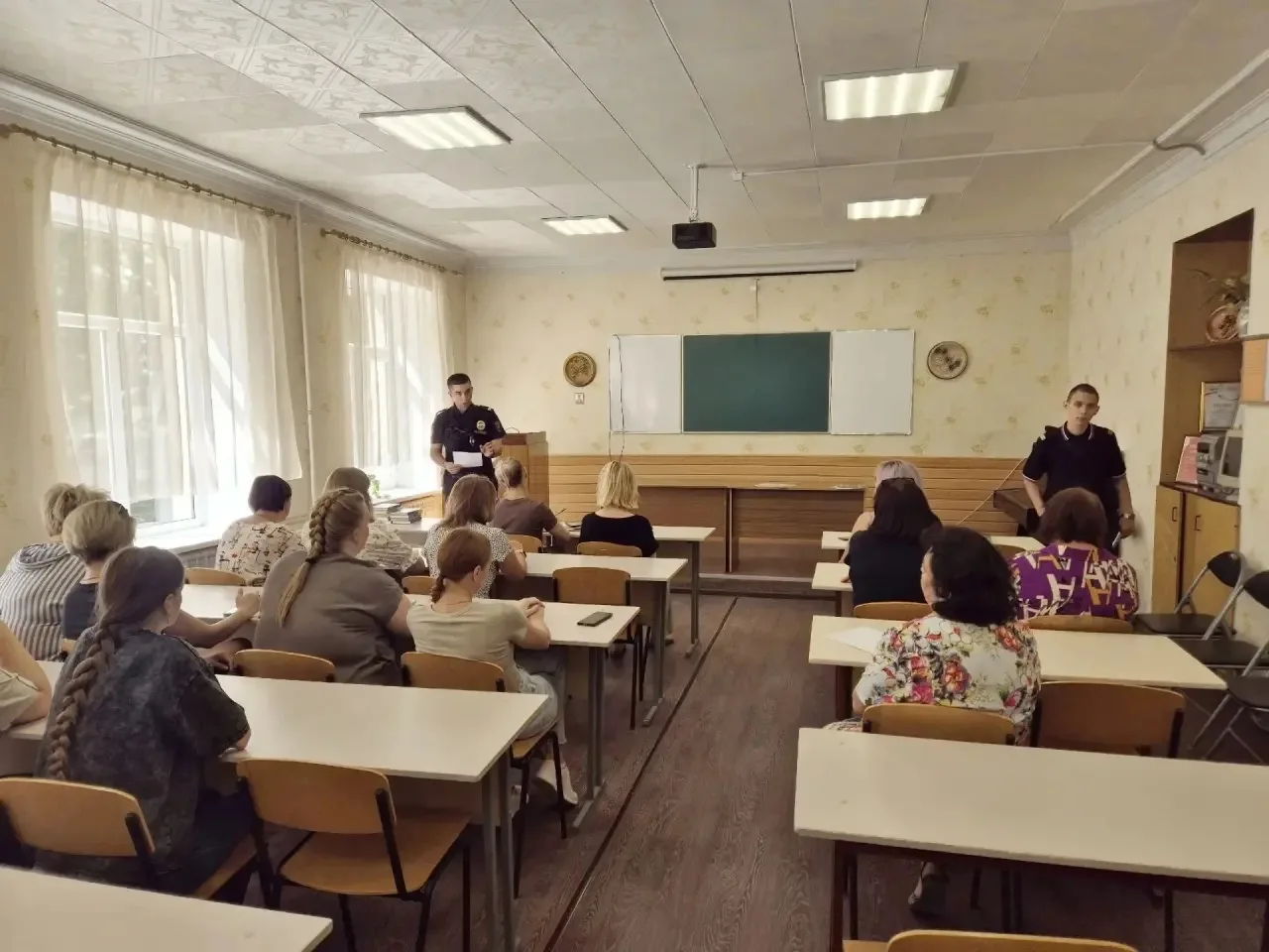 🛑 Безопасность — прежде всего! ✨