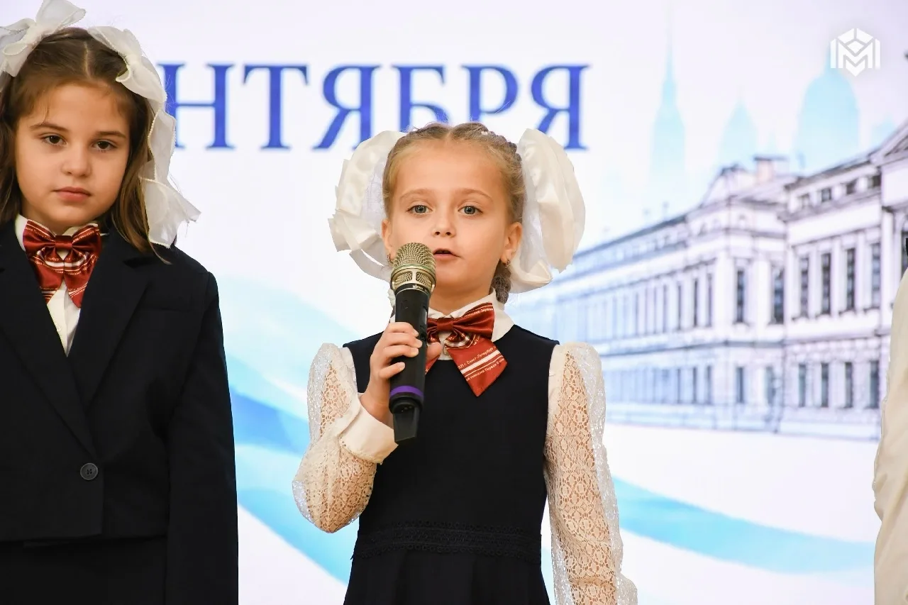 В День знаний школа 321 Центрального района распахнула двери после реконструкции