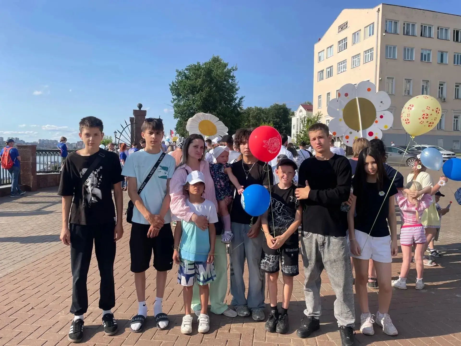🎉 8 июля Ижевск отметил День семьи, любви и верности — праздник, который объединяет по...