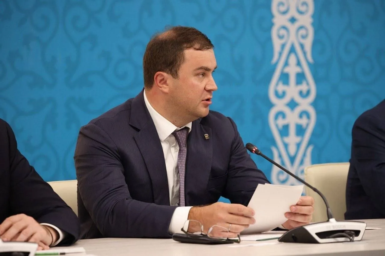 Омск — логистический узел Евразии: ключевые тезисы Хоценко на форуме с Казахстаном.
