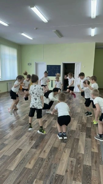Физкультура в детском саду#7 нашего образовательно центра — это не просто занятия, а настоящий празд