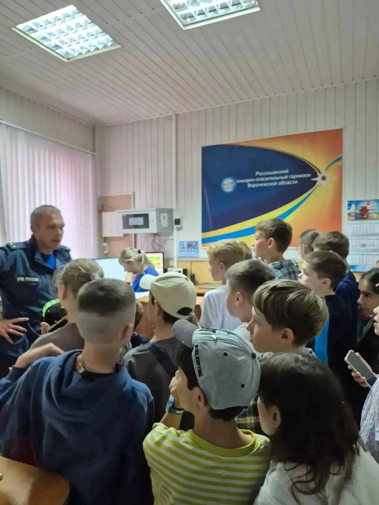 ДРУЖНЫЕ РЕБЯТА

Сегодня у наших ребят был невероятно насыщенный и по‑настоящему значимый день! В рам