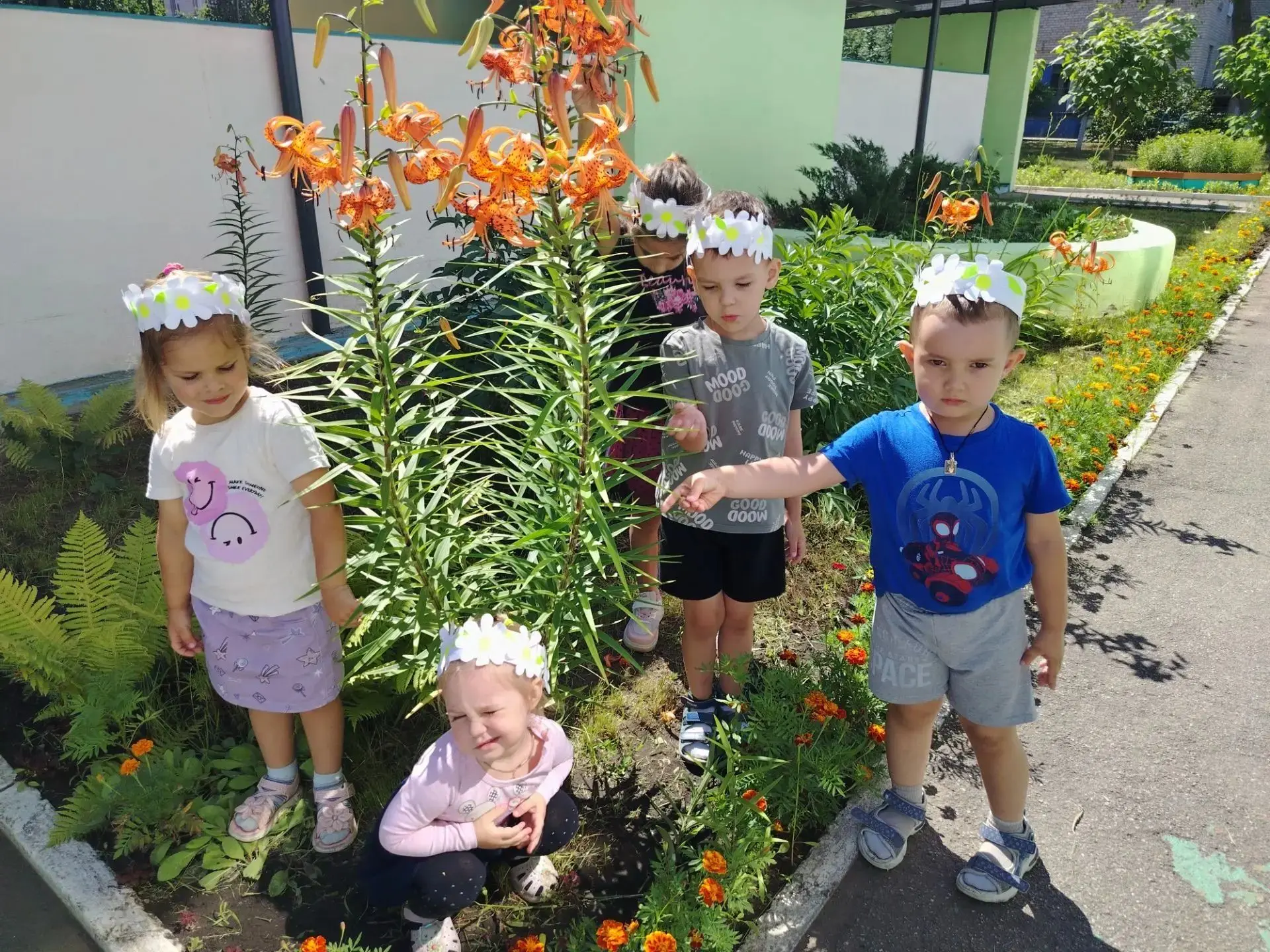 🌼Весело и насыщенно проходит у воспитанников нашего детского сада каждый летний день.
🌸🌺🌼Сегодня