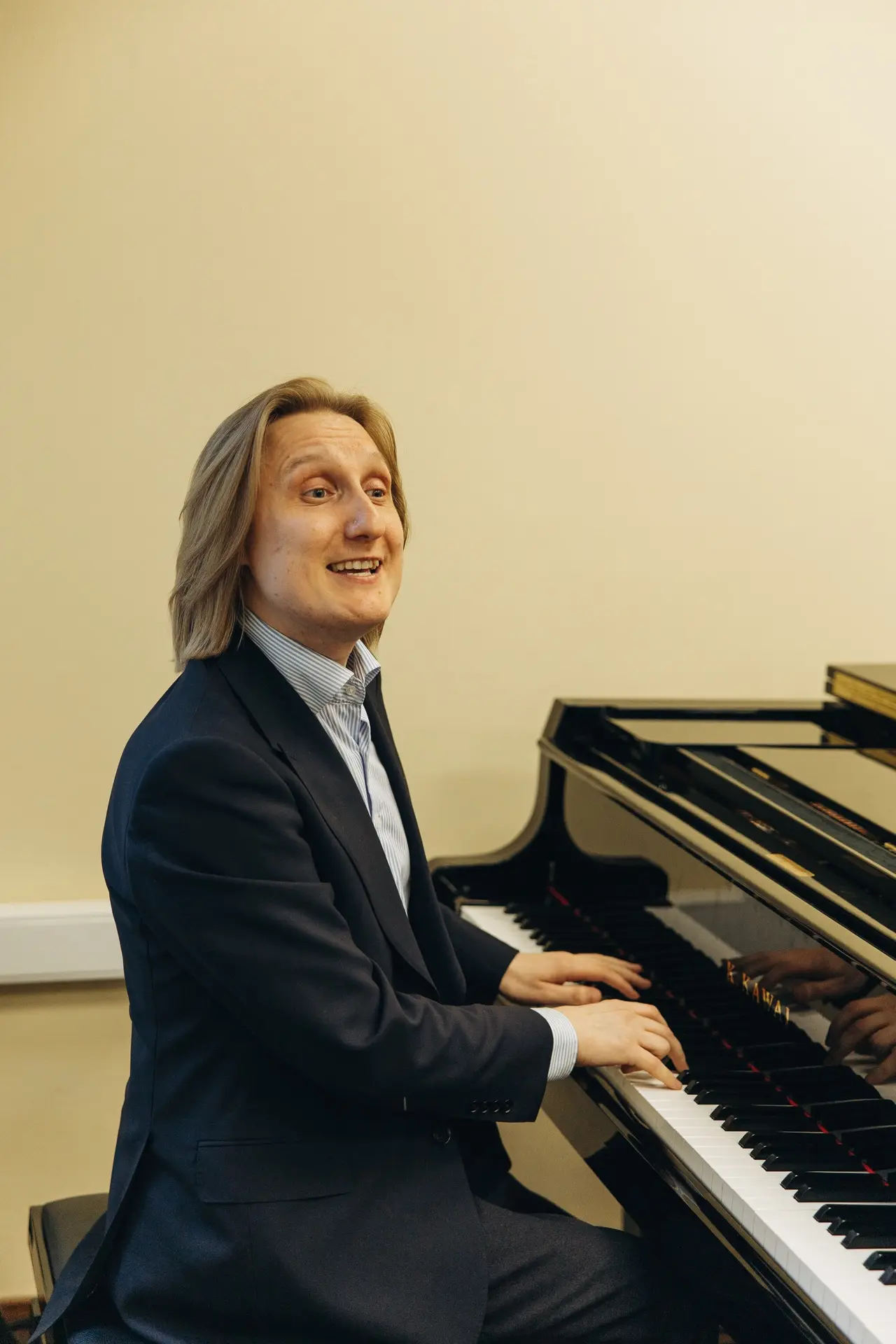 🎶Пять регионов России объединил интенсив народного пения Максима Павлова

Профессиональные музыкант