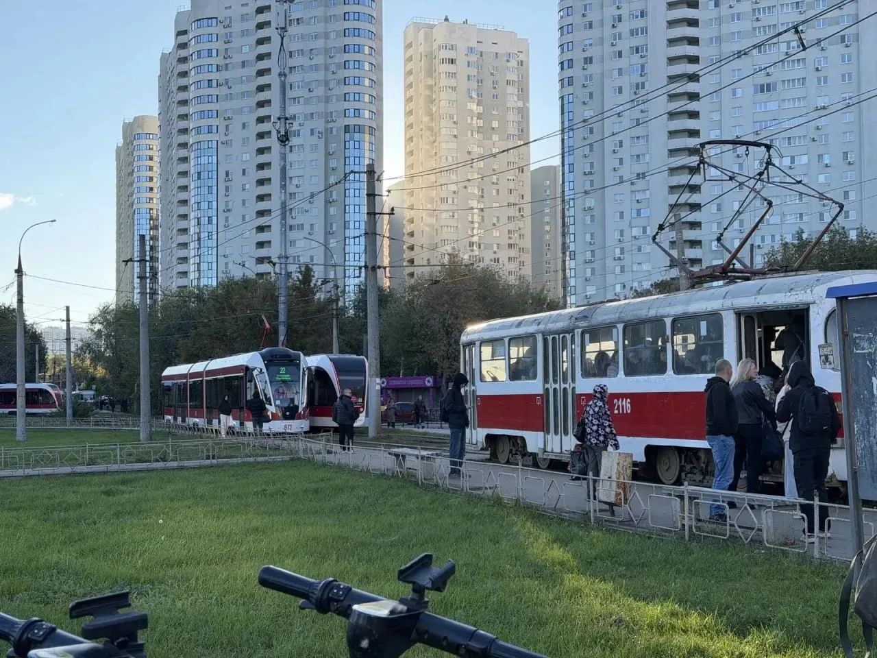 🚃 Утром 5 октября на улице Ново-Садовой встнаали трамваи