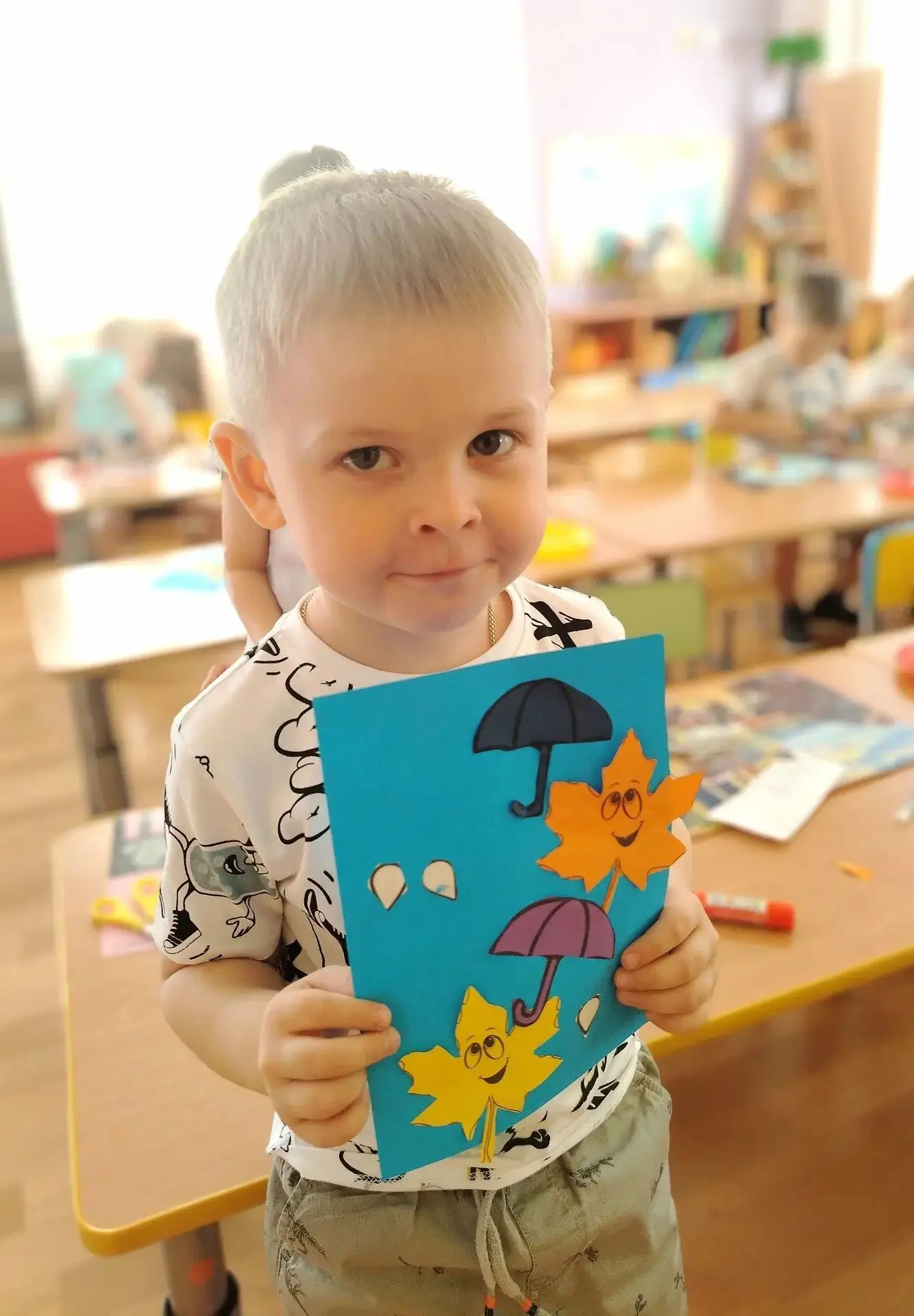 🍂 Развиваемся и творим: осенняя аппликация в «Колокольчике» 🖌️