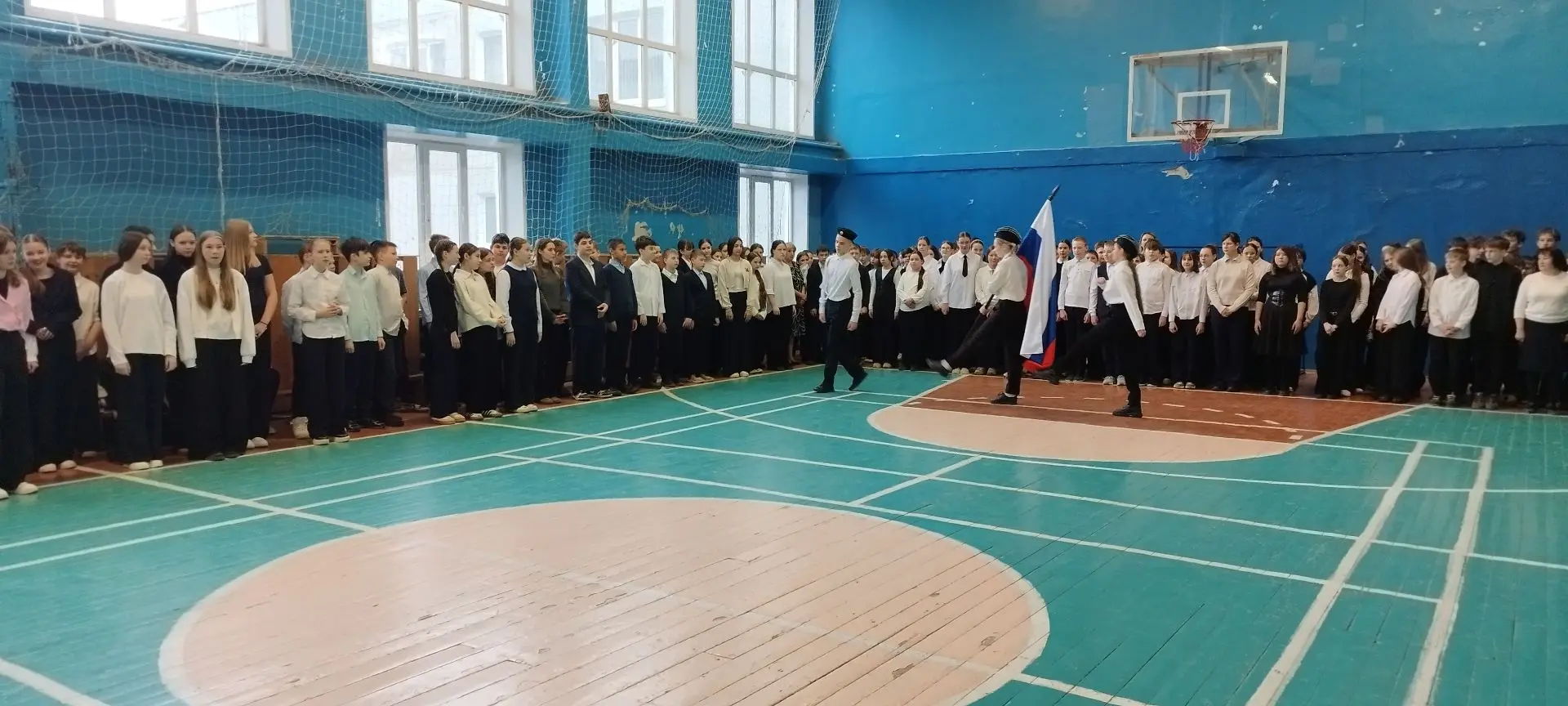 Новая учебная неделя: вместе — мы сила!